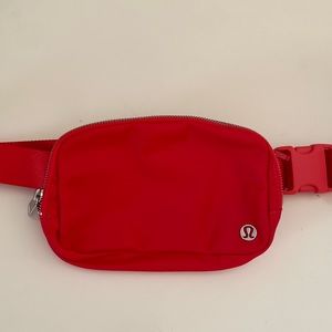red lululemon belt bag